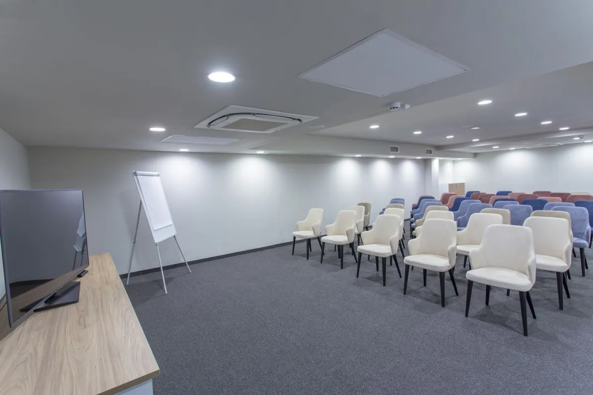 Conference room 1.jpg