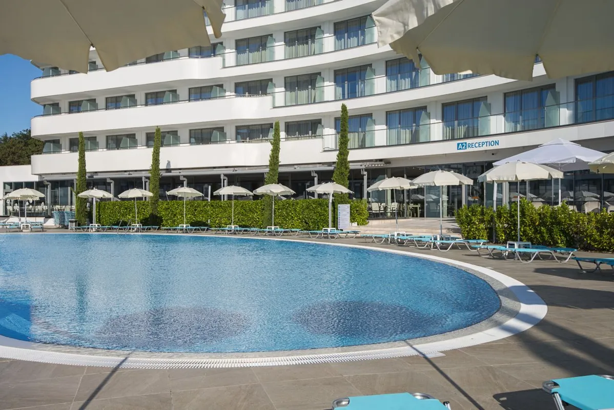 AST_20_092 - Pools.jpg